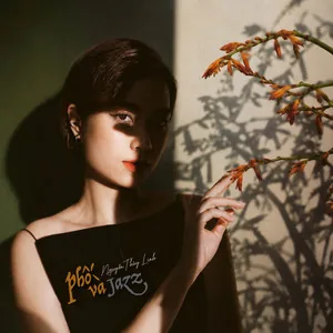 Bìa album Phố và Jazz — Nguyễn Thùy Linh